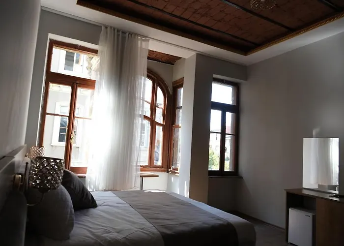 Adamantides * Provincia di Istanbul