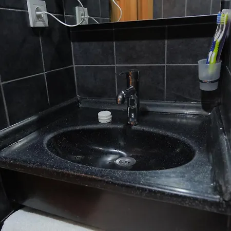 호텔 Adamantides *