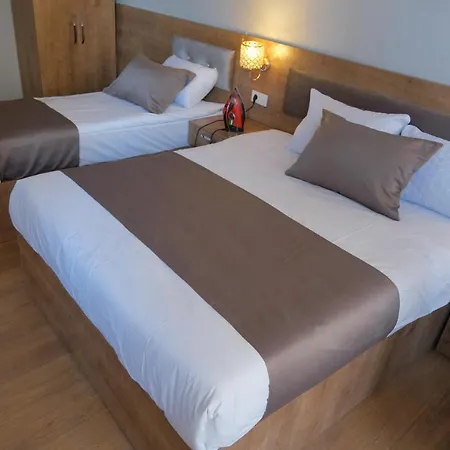 Adamantides Hotel