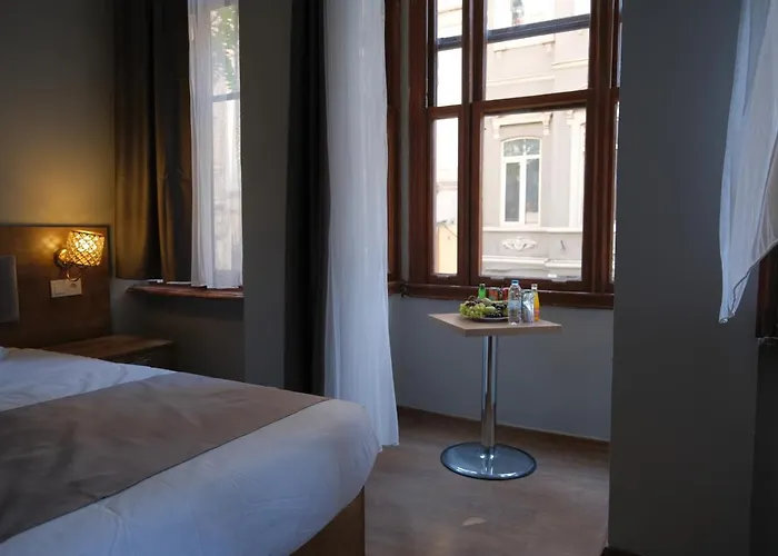 Otel Adamantides İstanbul