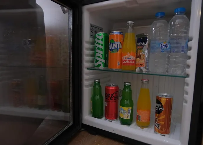 Adamantides איסטמבול