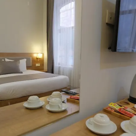 Hotel Adamantides